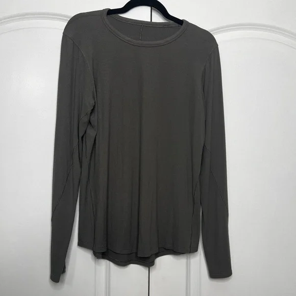 Lululemon Ribbed Long Sleeve Top — Ultra Soft — Size 8 - Picture 1 of 4